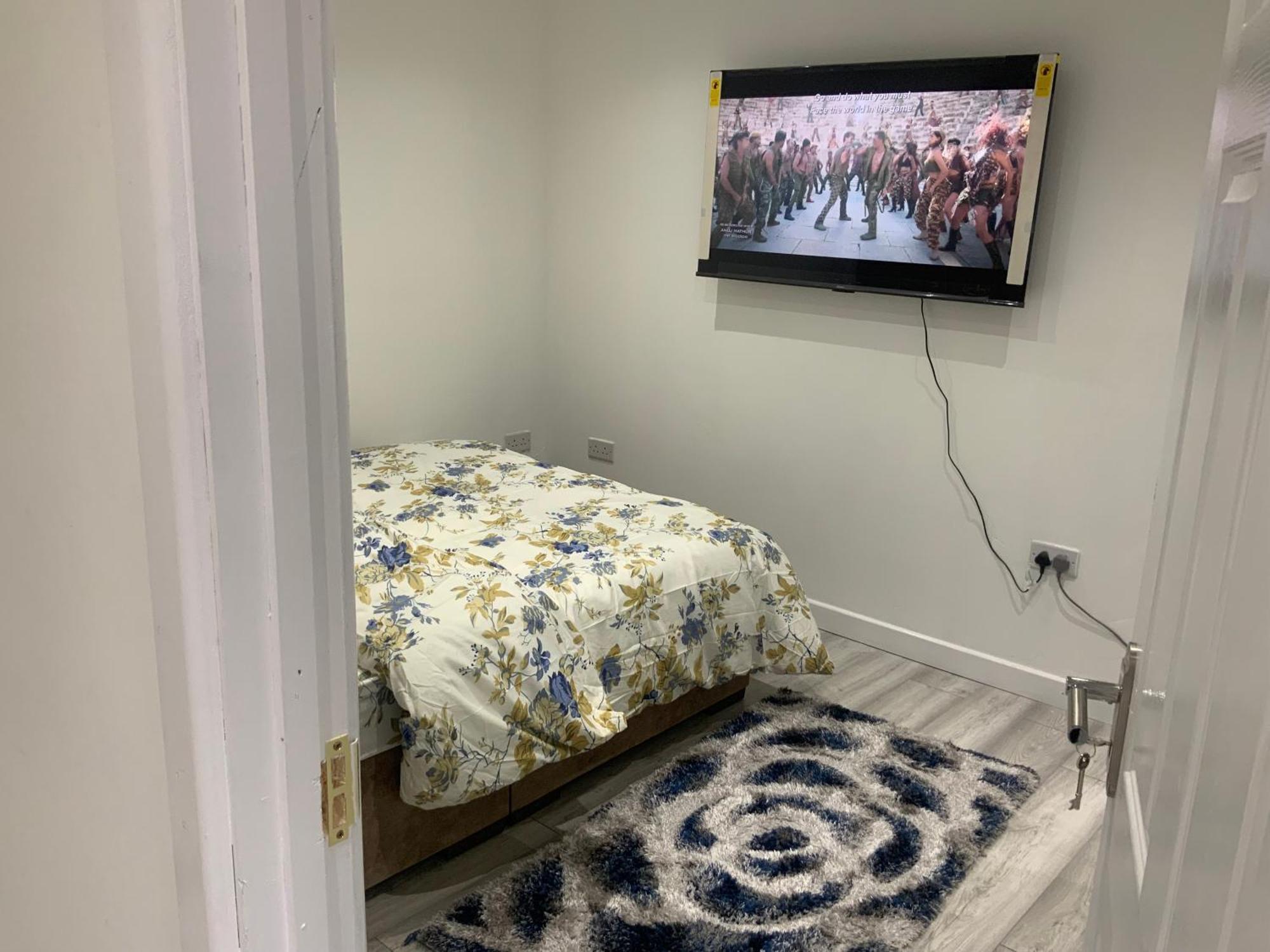One Bedroom Apartment Barking (Greater London)